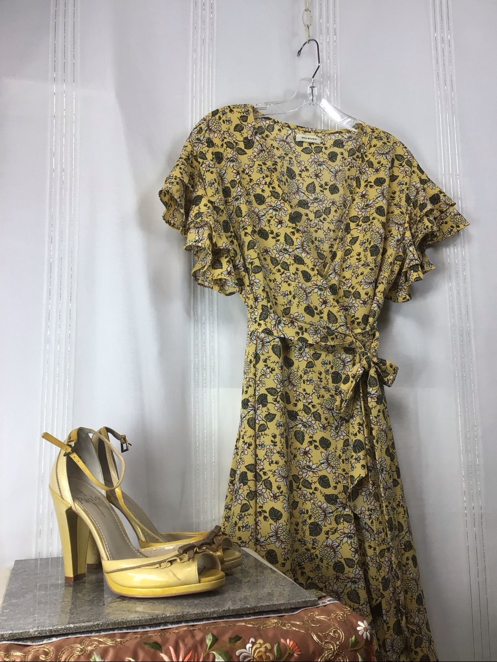 Max Studio Yellow Floral High-Low Flutter Sleeve Full Wrap Dress Sz.M - Picture 13 of 16
